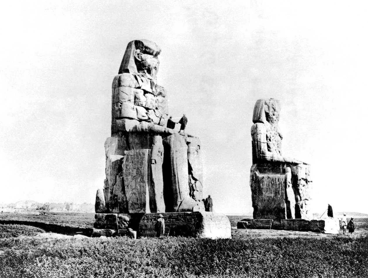 A memnoni kolosszusok, Théba, Núbia, Egyiptom, 1887 alkotó: Georges Henri Bechard