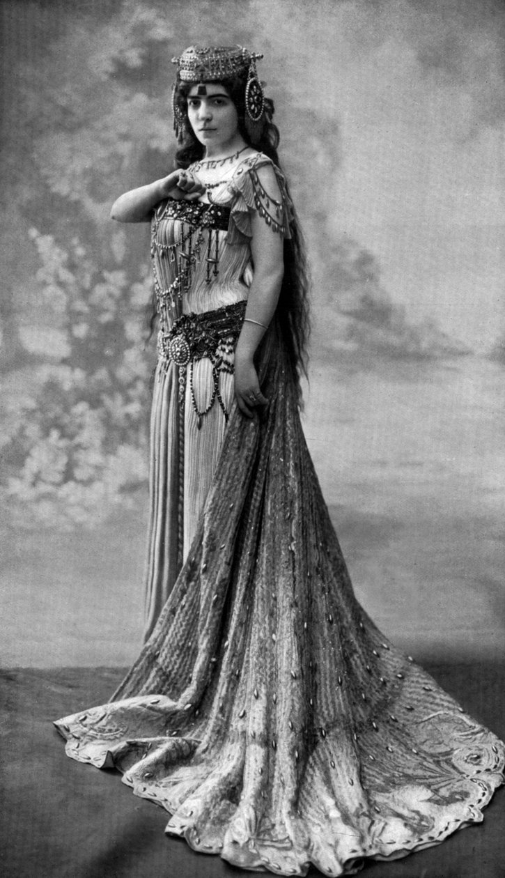 Germaine Bailock operaénekes Dalila szerepében a „Samson et Dalila” operában, 1908 (F/W fotó) alkotó: Henri Manuel