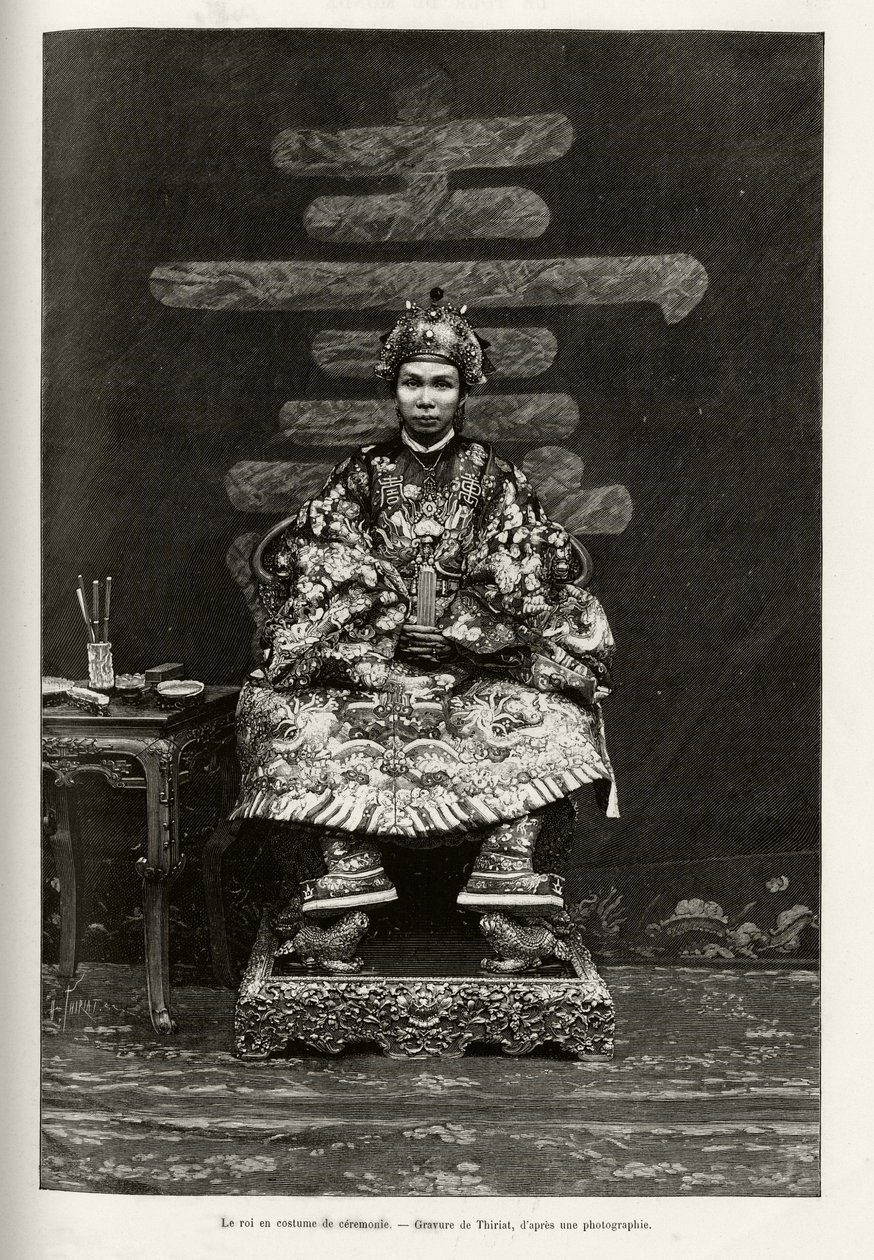 Dong Khanh király (1864-1889) Annam császárának portréja, ünnepi jelmezben. Thiriat metszete Dr. Charles Edouard Hocquard (1853-1911) „Trente mois au Tonkin” című történetének illusztrálására, 1885-ben a Le tour du monde-ban, az új folyóiratban des voyages alkotó: Henri Thiriat