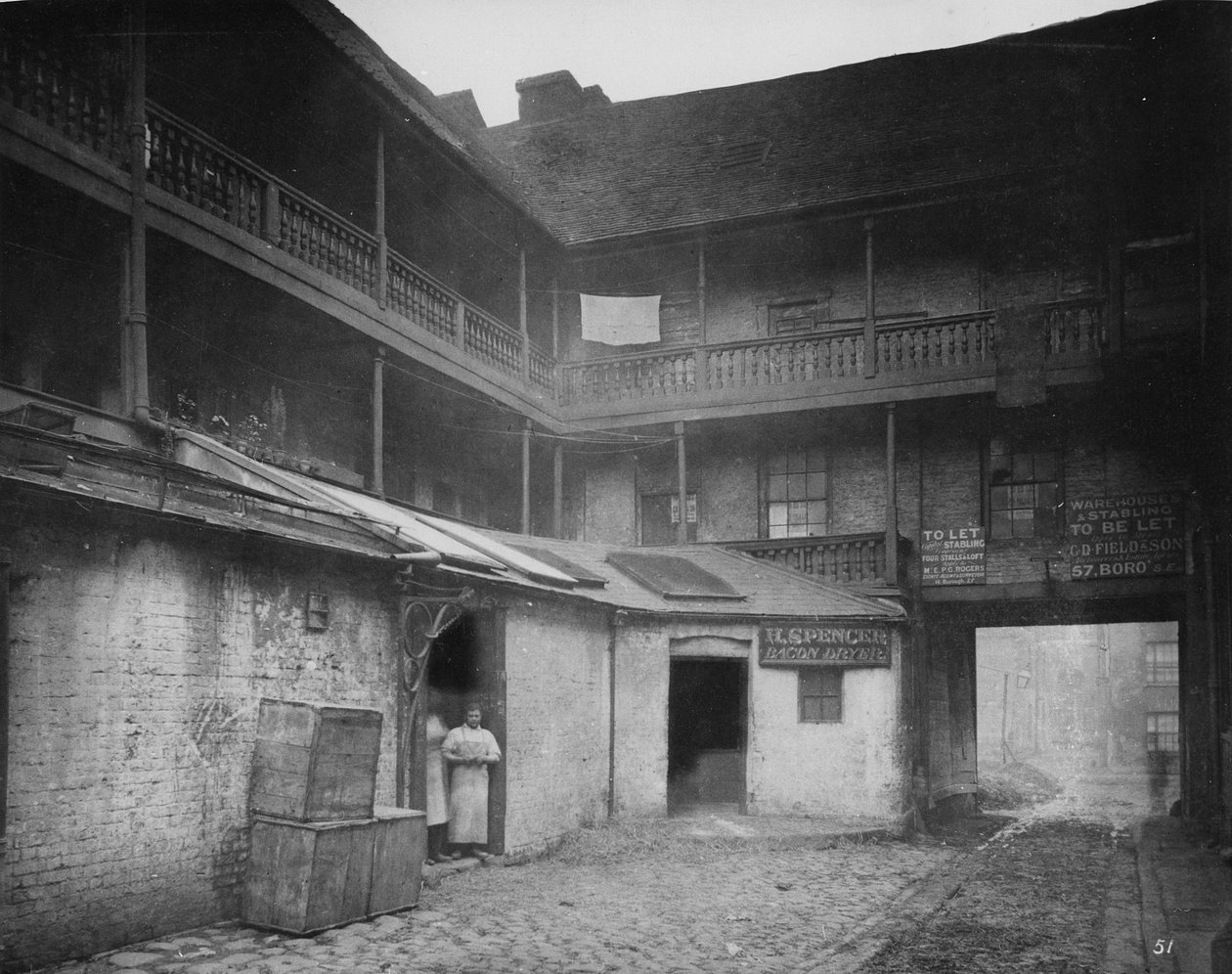 White Hart Inn Yard, Southwark, 1881 körül alkotó: Henry Dixon