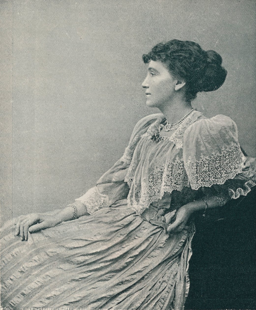 Mrs. Hugh E. H. Hoare, 1893 alkotó: Henry Herschel Hay Cameron