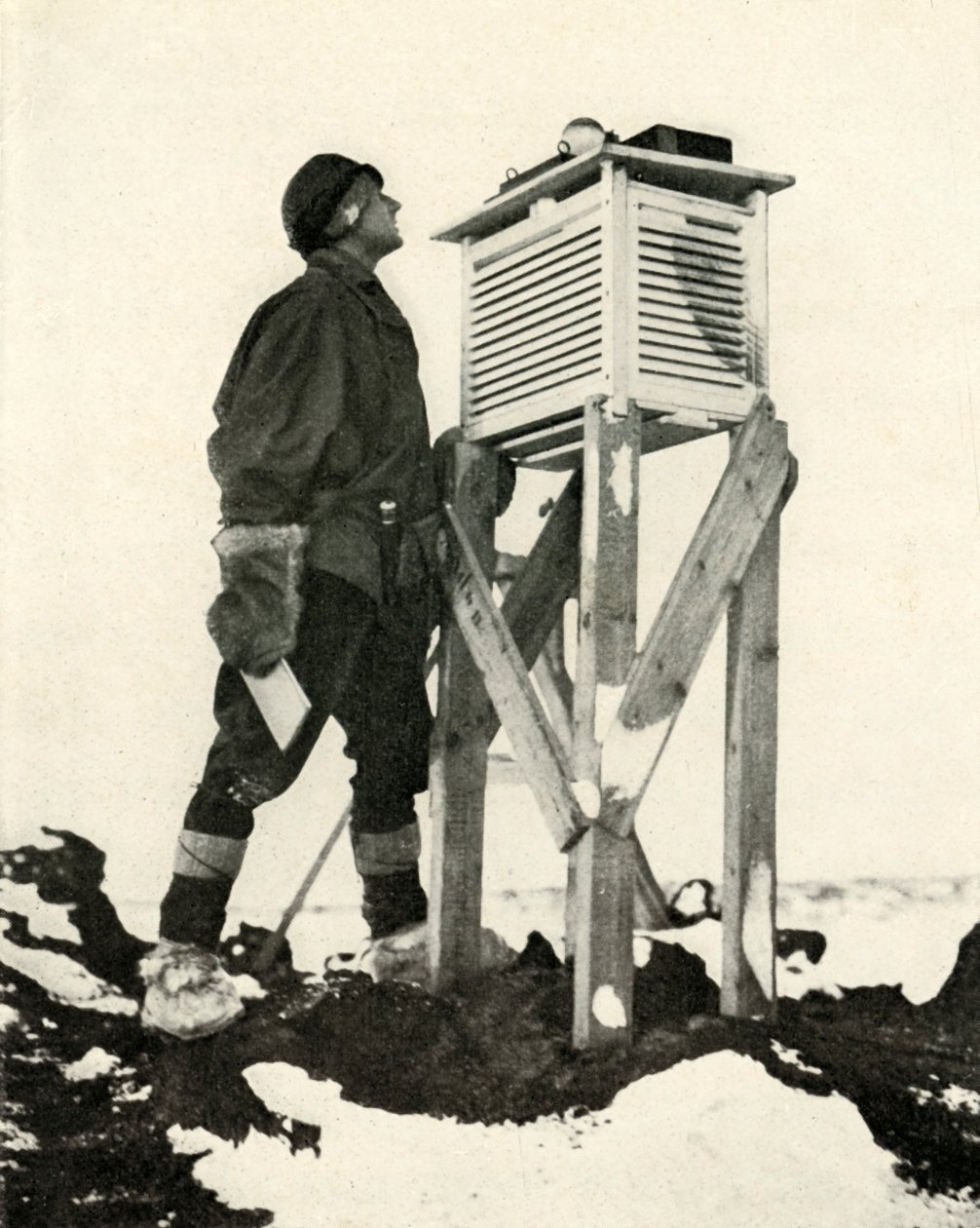 Dr. Wilson figyeli a napfény első sugarait rögzítve, c1911, 1913 alkotó: Herbert Ponting