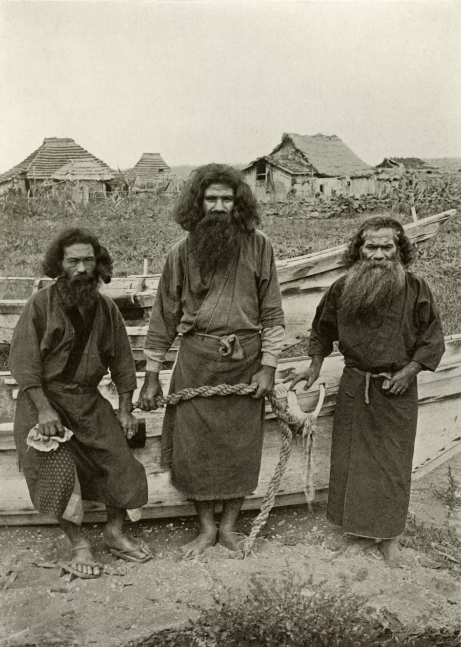 Happu Konno, The Hunter in Center és Two Ainu Fishermen, 1910. alkotó: Herbert Ponting