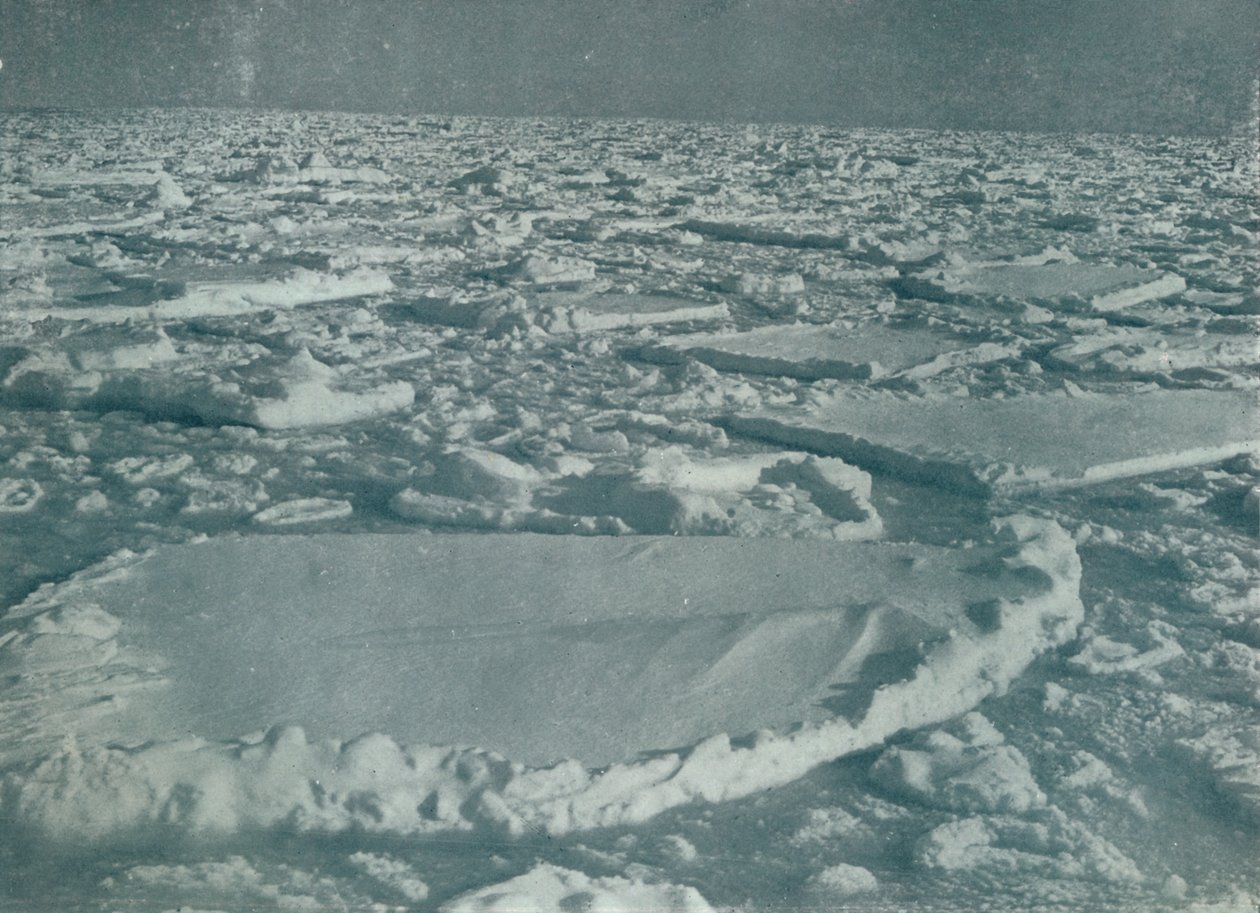 Nehéz csomag, amelyben a hajót feltartották, 1912, 1913 alkotó: Herbert Ponting