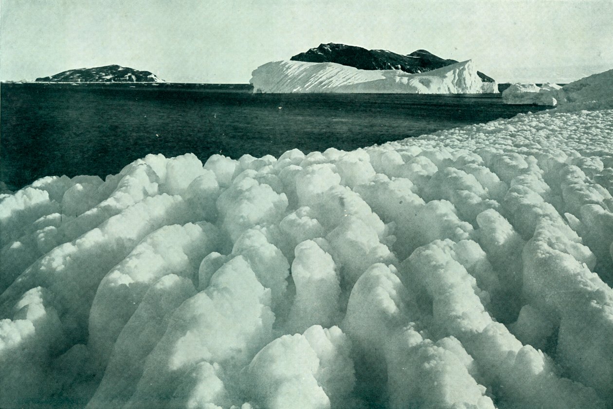 Spray Ridges of Ice After A Blizzard, c19101913, 1913. alkotó: Herbert Ponting