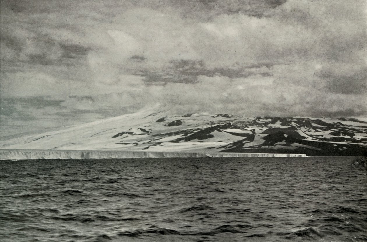 The Barrier and Mount Terror, c19101913, 1913 alkotó: Herbert Ponting