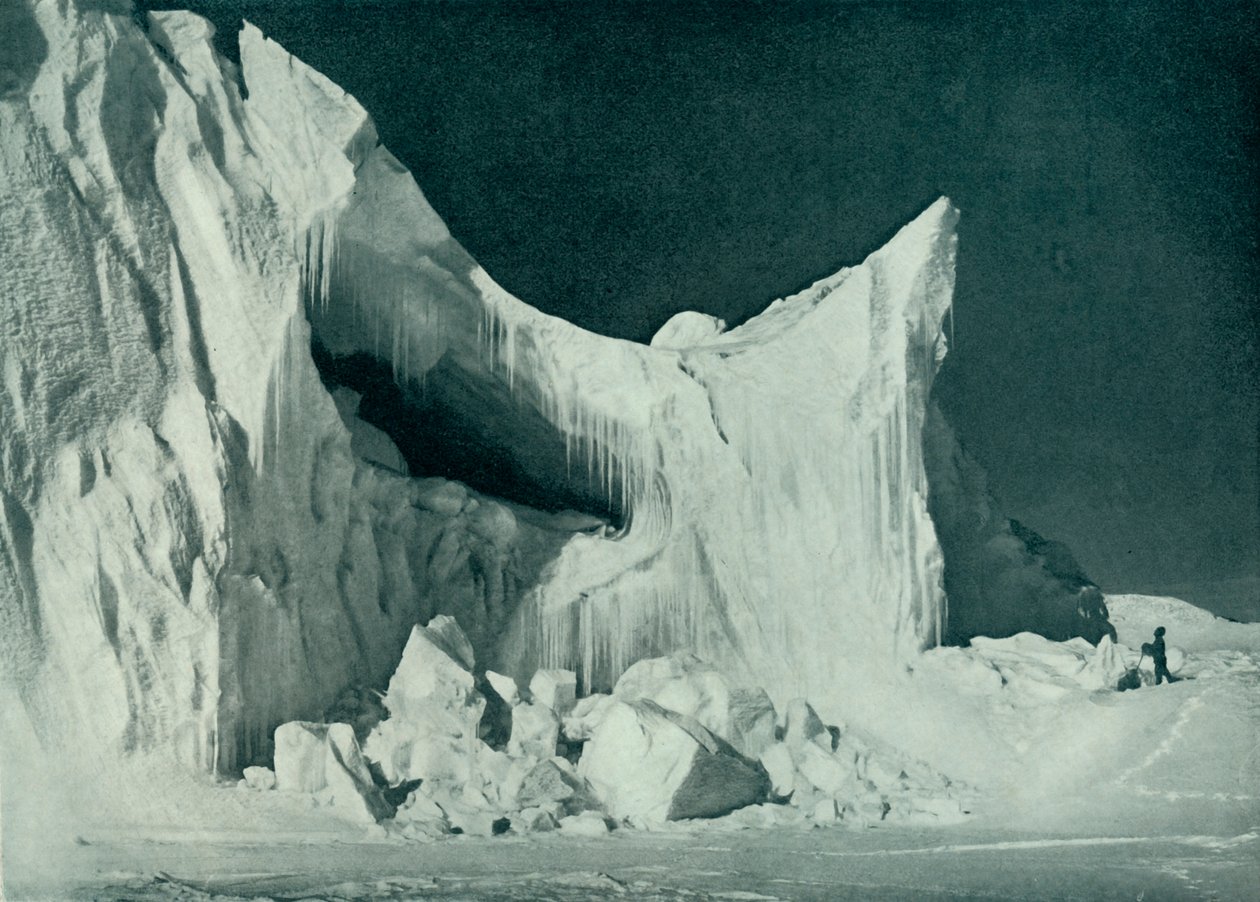 A Berg-kastély a tél végén, 1911, 1913 alkotó: Herbert Ponting