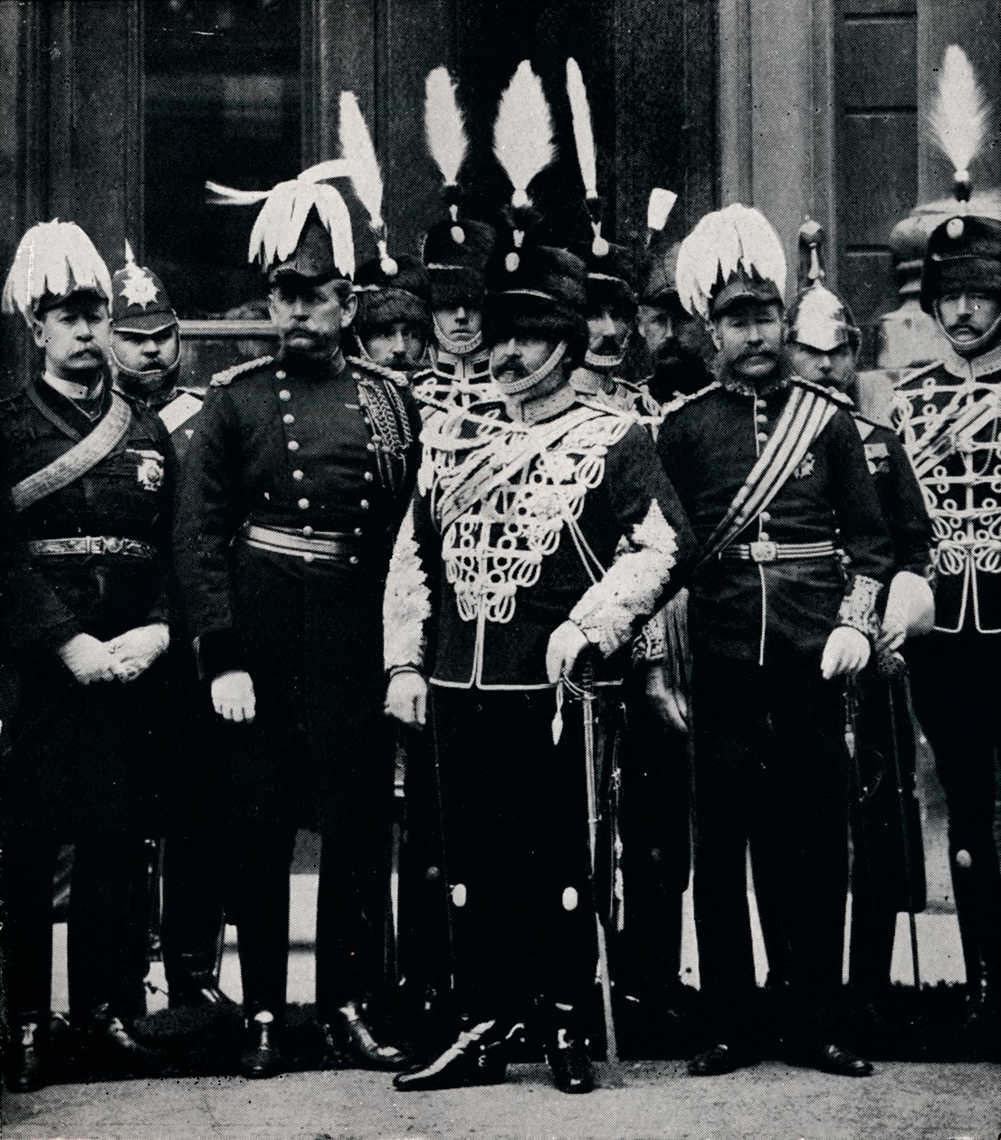 VII. Edward leendő király és a Queen