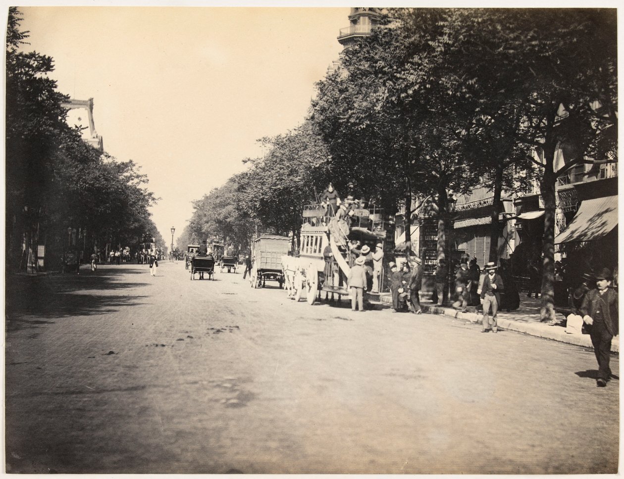 Omnibusz egy párizsi körúton, 1890 körül (f/w fotó) alkotó: Hippolyte Blancard