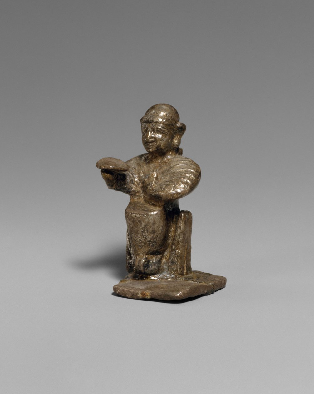 Ülő nő, Kr.e. 14–13. század (ezüst) alkotó: Hittite