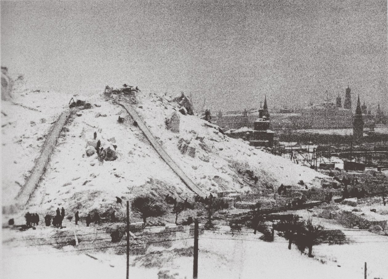 A Megváltó Krisztus székesegyház lerombolása Moszkvában, 1931 alkotó: Ilya Arnoldovich Ilf
