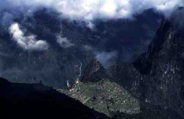 A Machu Picchu-i fellegvár általános képe (fotó) alkotó: Incan Incan