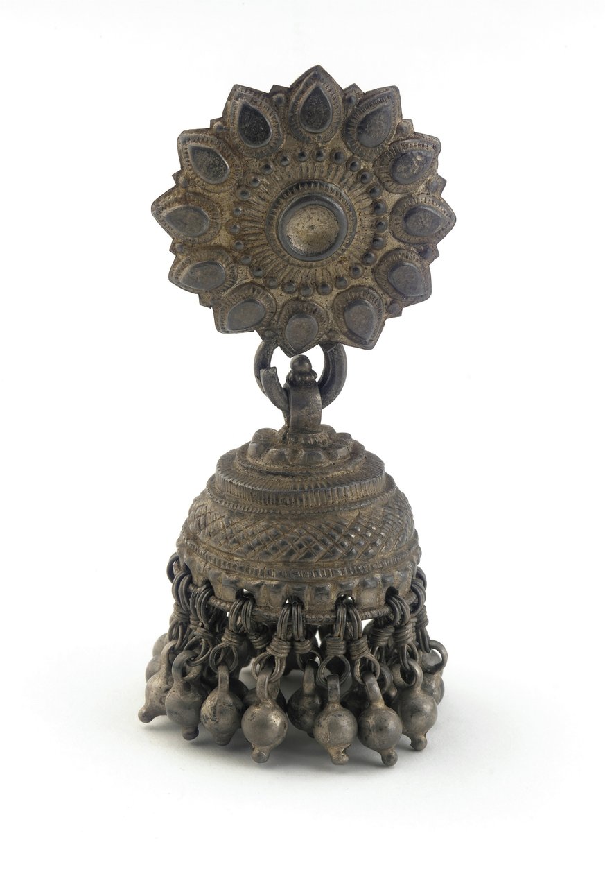 Fülbevaló (jhumka) (ezüst) alkotó: Indian School