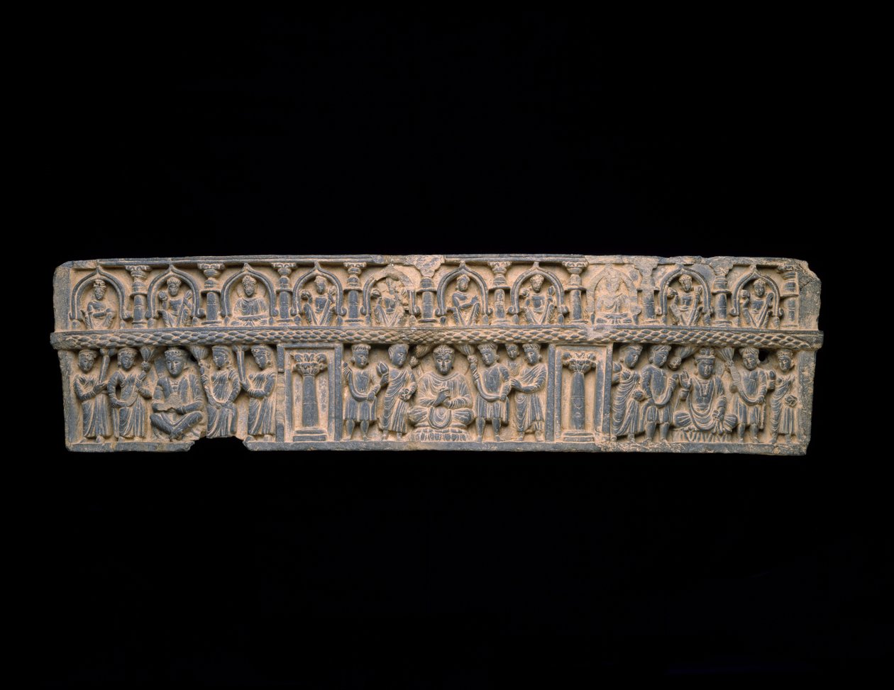 Buddha képei, 2-4. század (szürke pala) alkotó: Indian School