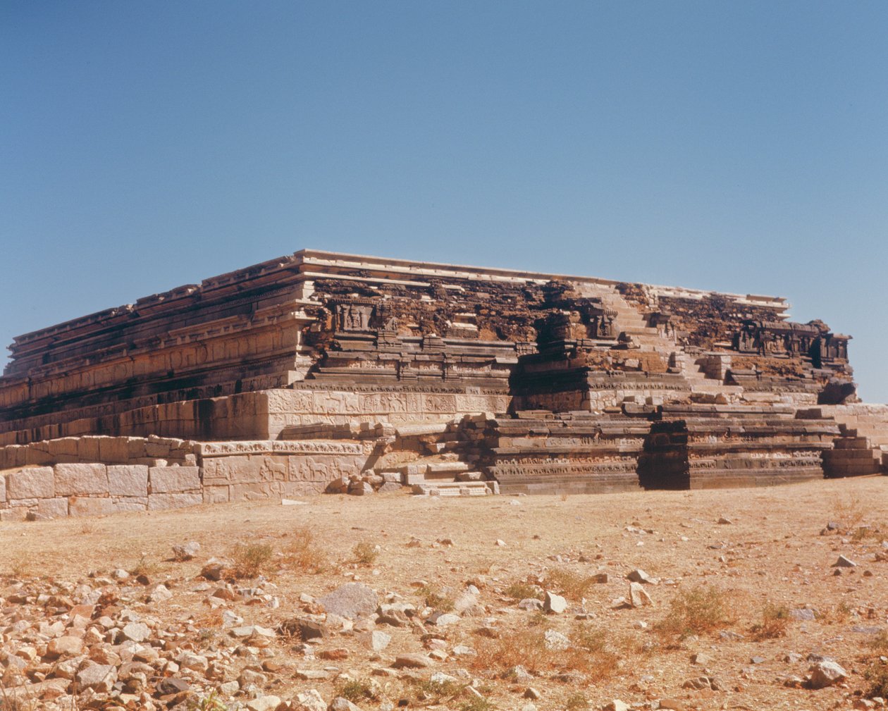 Mahanavami doboz alkotó: Indian School