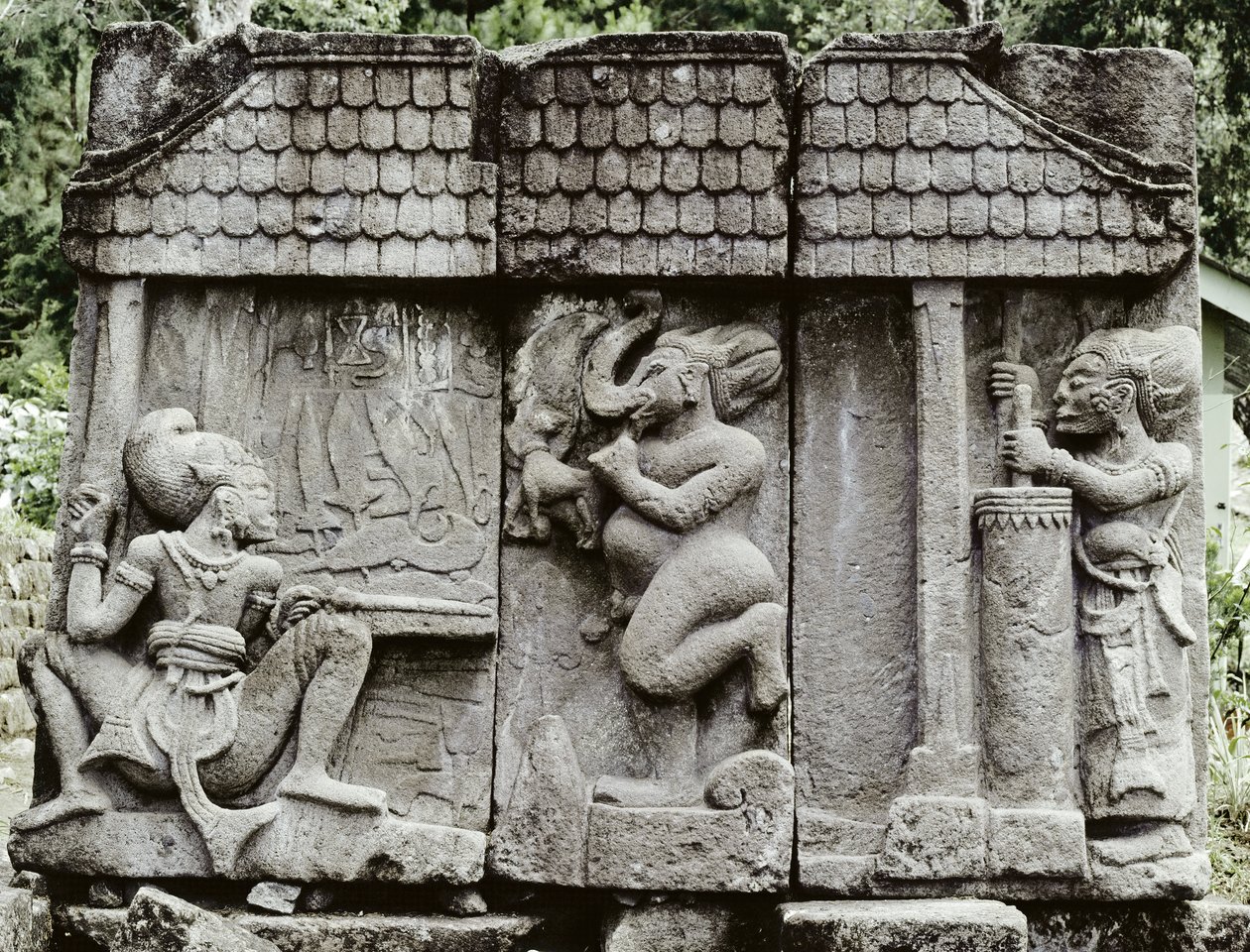 Kovács jelenet (vulkáni kő) alkotó: Indonesian School