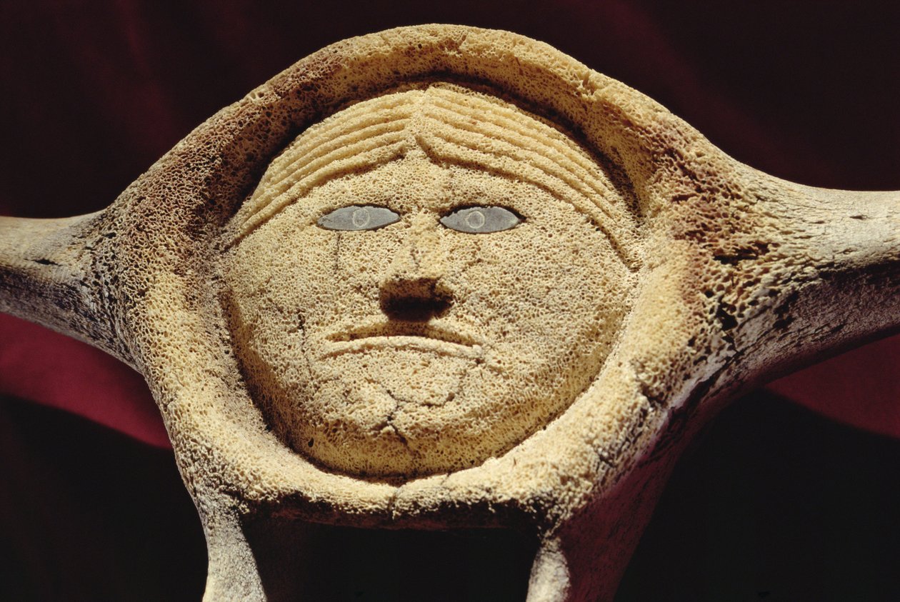 Janus Head, a Dorset-foktól (bálnacsigolyák) (lásd még: 228680) alkotó: Inuit School