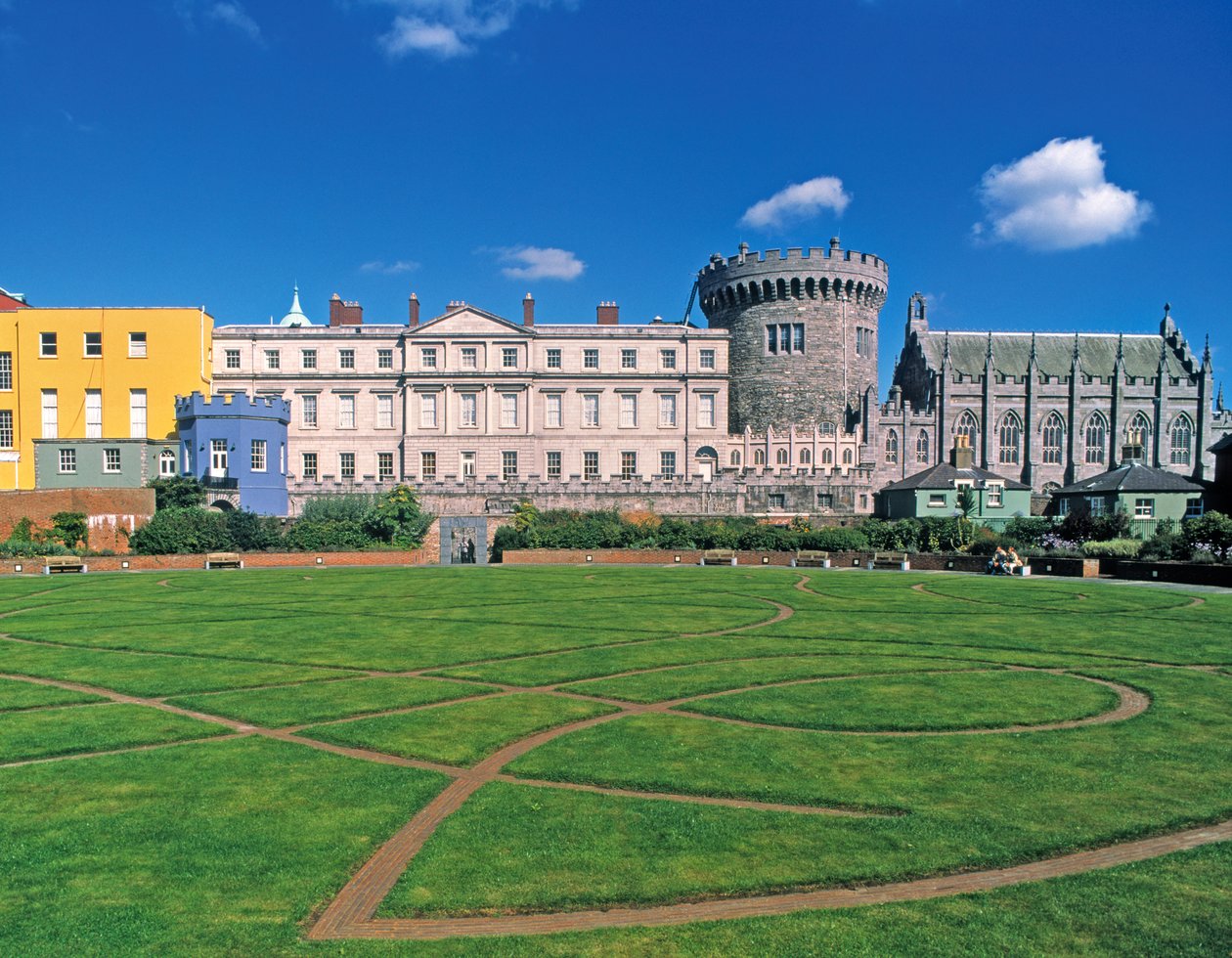 Dublini kastély, kilátás a kertből alkotó: Irish School