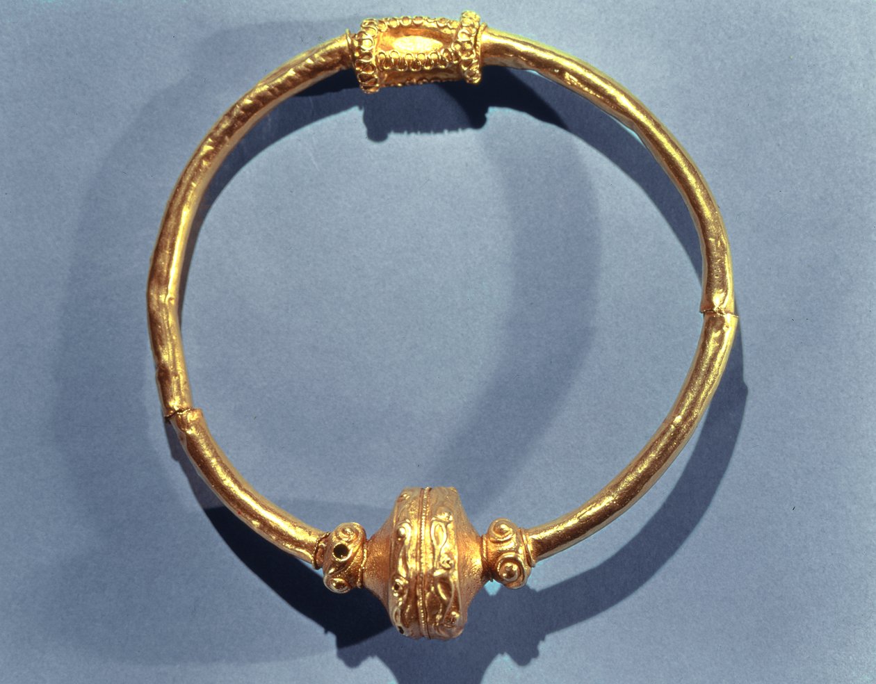 Nyakörv, Ardnaglugból, Roscommon megyéből (arany) alkotó: Iron Age