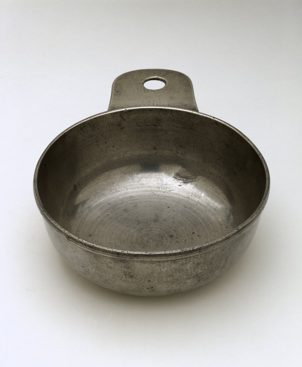 Porringer, c. 1770-1807 (ón) alkotó: Isaac (attr.to) Jackson