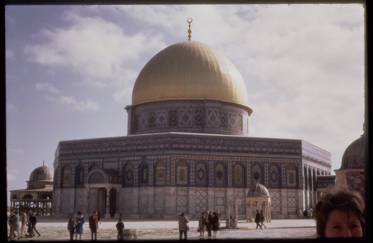 A Sziklakupola, i.sz. 692-ben épült alkotó: Islamic School