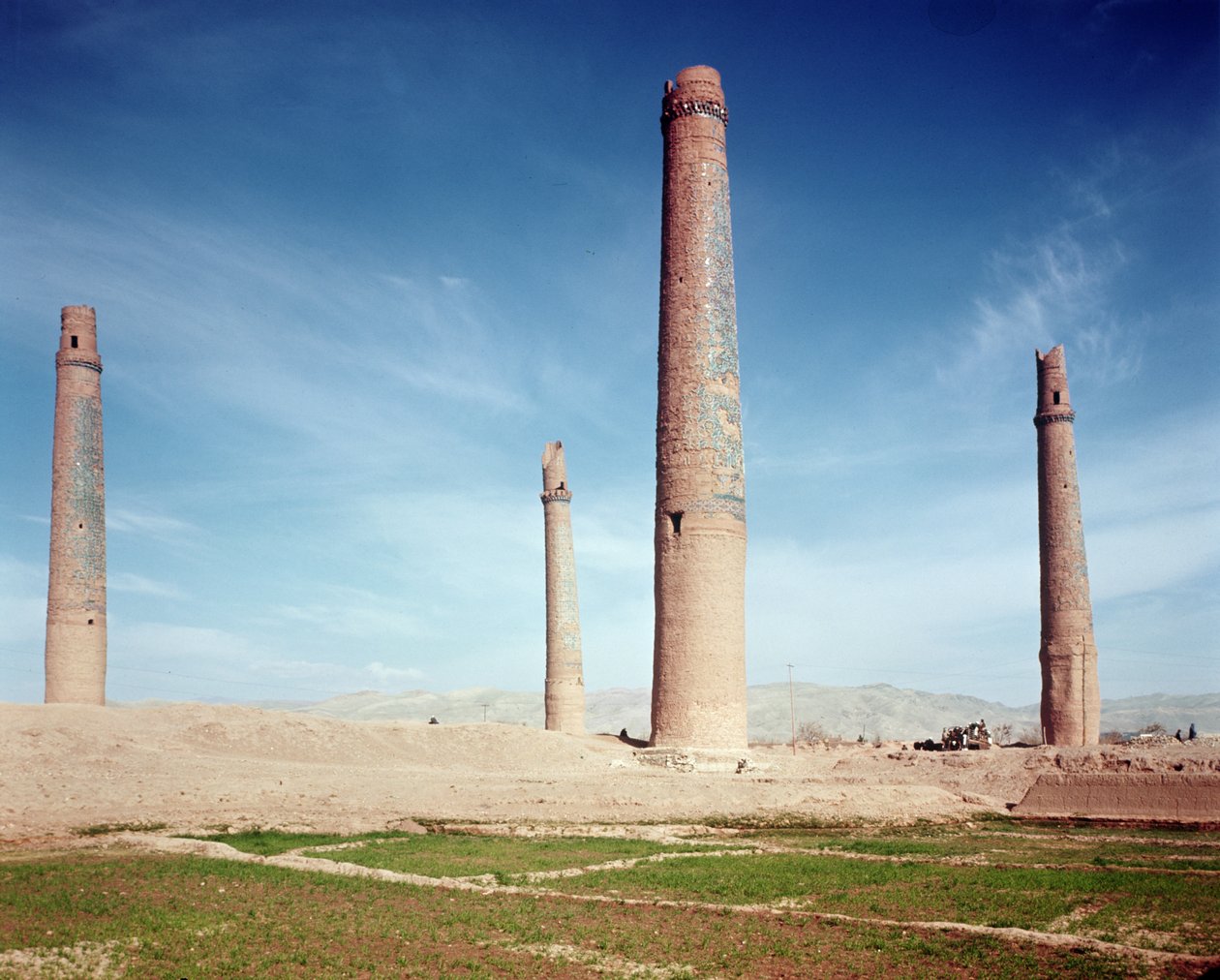 A Hussein Baiqara Madrasa minaretjei alkotó: Islamic School