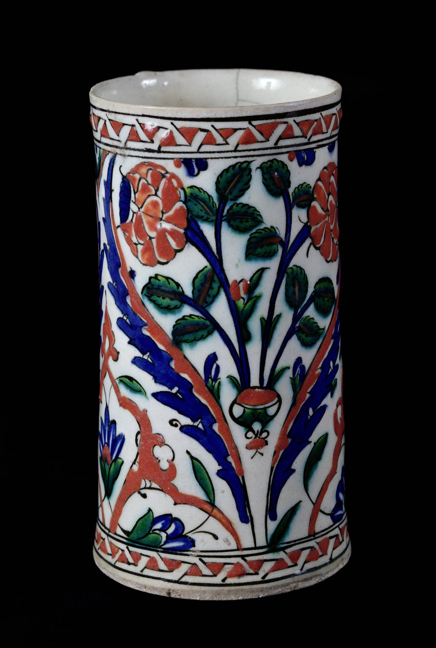 Virágdíszítésű edény, Iznik (kerámia) alkotó: Islamic School