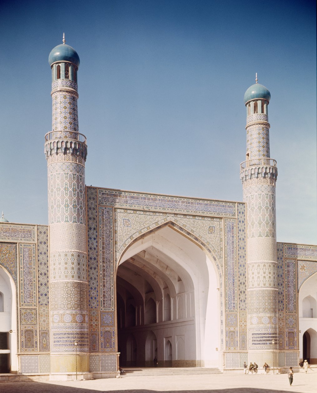 Az 1200-ban alapított, 1498-ban újjáépített Masjid-i Jami vagy pénteki mecset alkotó: Islamic School