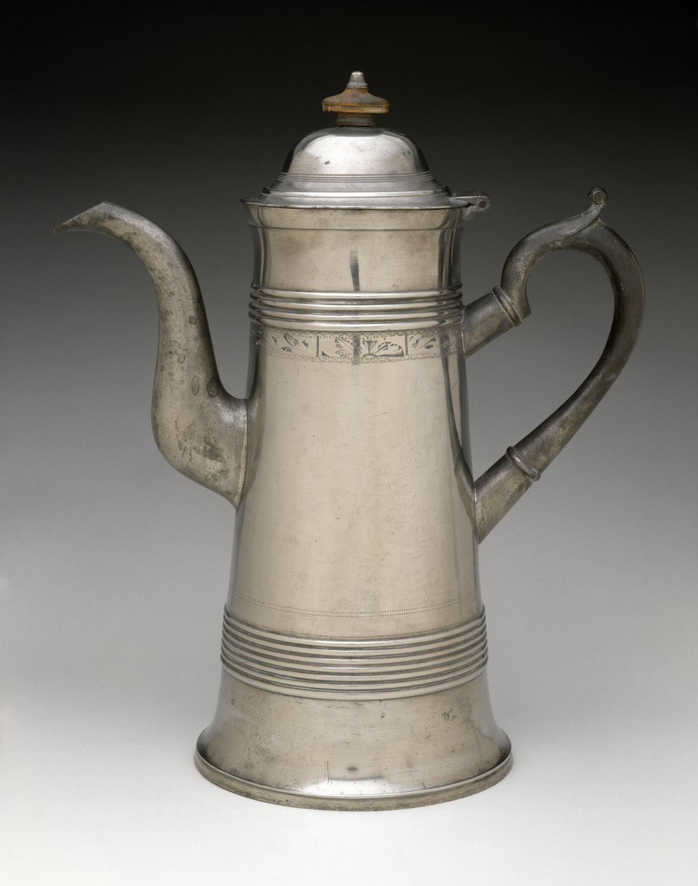 Kávékanna, c. 1820-1840 (ón, fa) alkotó: Israel Trask
