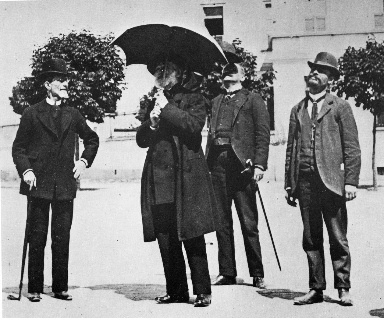 Az ábrázolt személy ARRIGO BOITO (Padova, 1842. február 24. - Milánó, 1918. június 10.) zeneszerző és librettista. alkotó: Italian Photographer