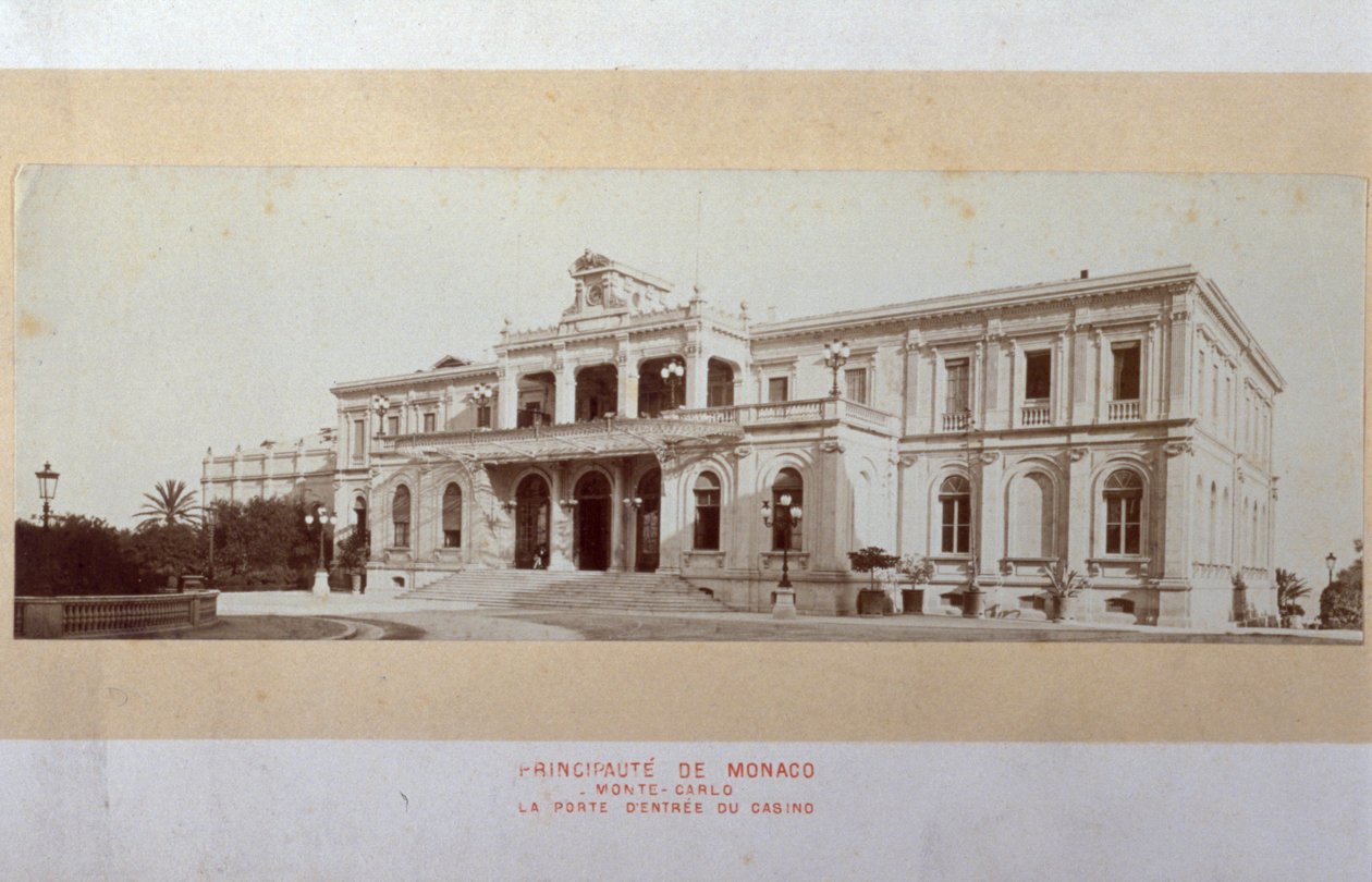 A Montecarlói Casino főhomlokzata az építkezés felénél alkotó: Italian Photographer