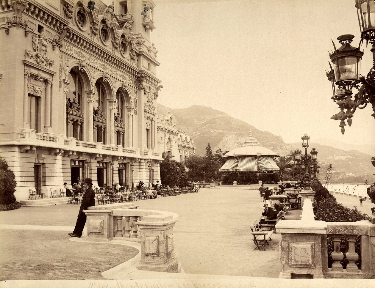 A tengerparti terasz a Monte Carlo kaszinó közelében, Monacóban alkotó: Italian Photographer