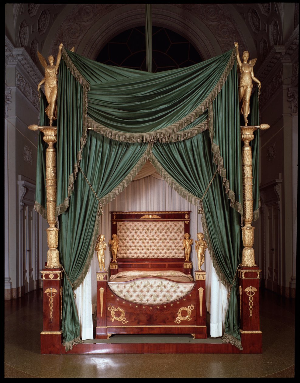 Carlo Ludovico di Borbone (II. Károly pármai) ágya Lucca régióban valósul meg - Carlo II di Parma (II. Bourbon-Pármai Károly) (1799-1883) ágya a luccai gyártóktól - Firenze, Palazzo Pitti alkotó: Italian School