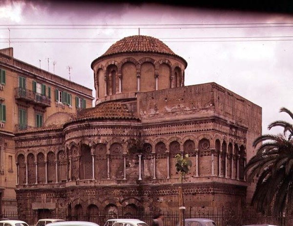Angyali üdvözlet temploma (fotó) alkotó: Italian School