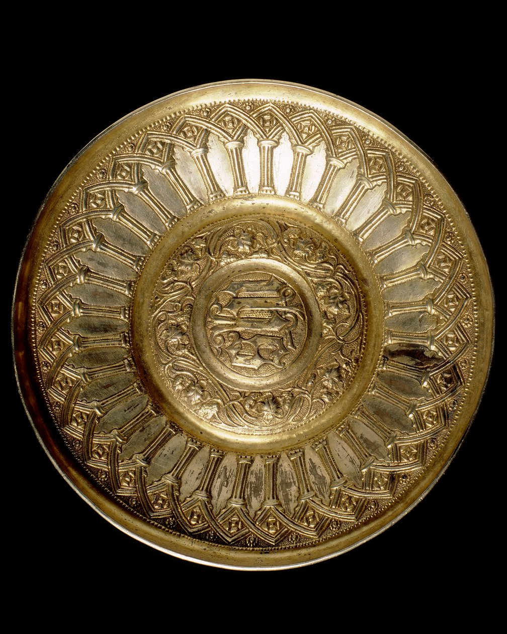Dombornyomott tányér, olasz iskola alkotása, Museo Nazionale del Bargello, Firenze alkotó: Italian School