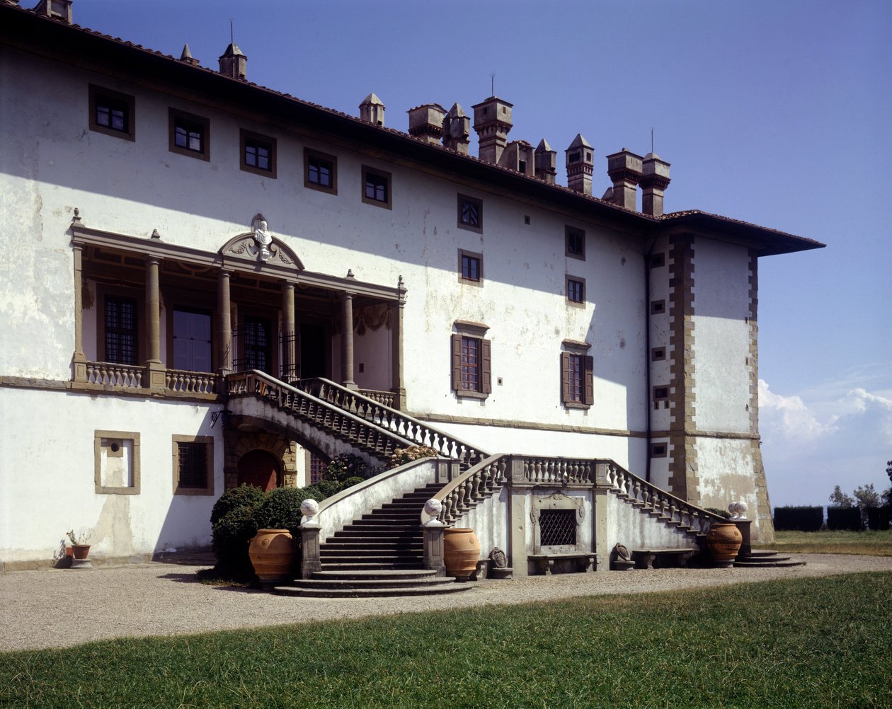 A Villa Medicea homlokzata, amelyet Ferdinandának vagy a száz chiminees villájának neveznek Artimino-ban alkotó: Italian School