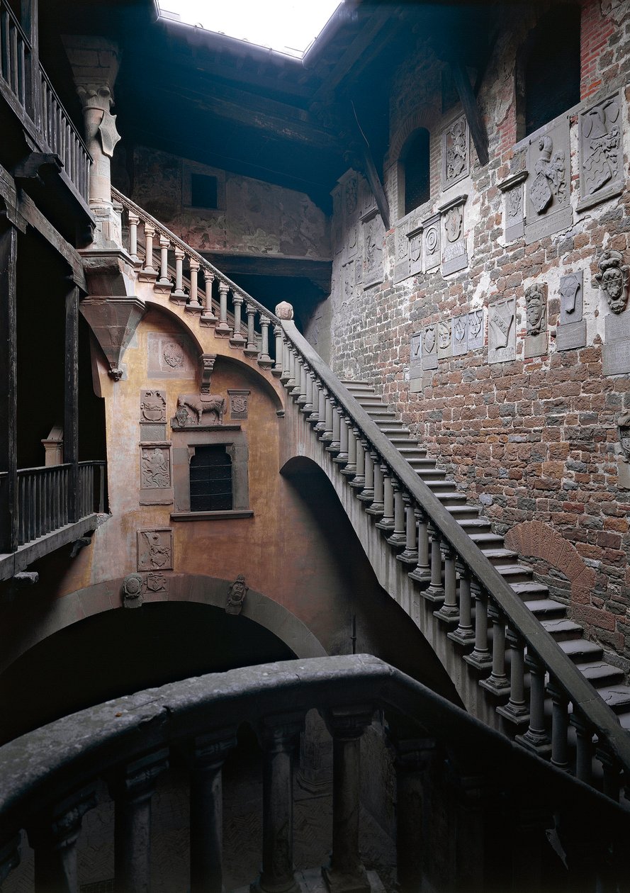 Guidi grófok várának belső képe vagy a Palazzo pretorio alkotó: Italian School