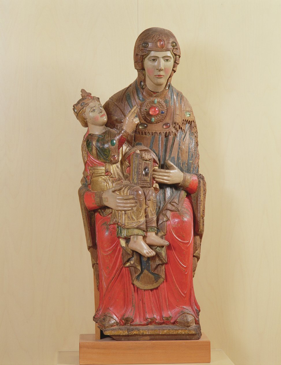 Madonna dAcuto (festett fa, színes üveg és drágakövek) alkotó: Italian School