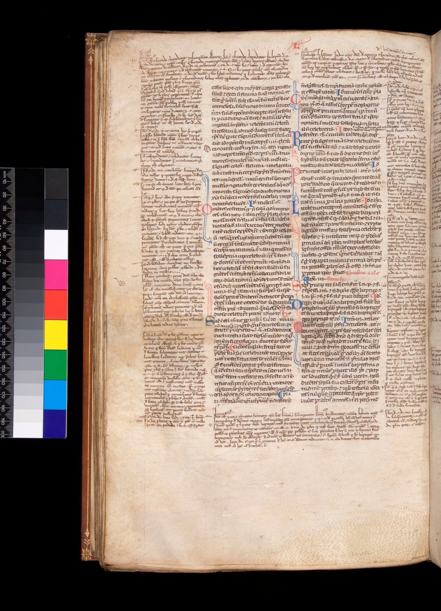 Ms 213. Gregory IX, Decretales with Apparatus, Bernardo Botone, Párma, F.93v. Főszöveg egy gótikus könyvjelzőben (littera rotunda) alkotó: Italian School