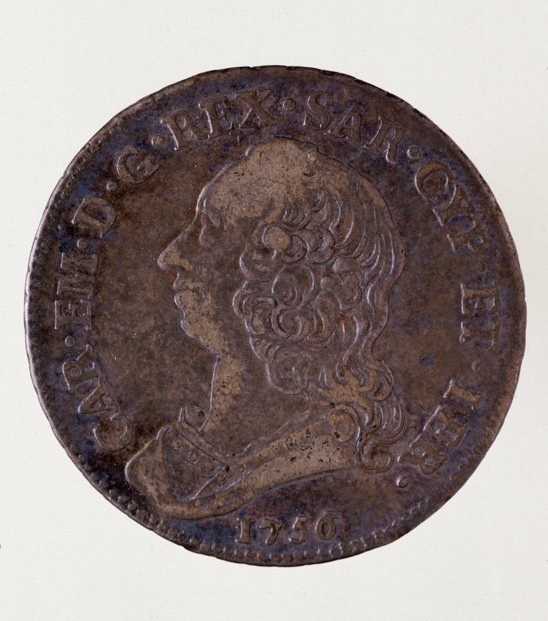 Ezüst olasz érme (fél ecu) a Szardíniai Királyságból: III. Savoyai Carlo Emmanuel uralkodása (1701-1773). 1756. Átmérő. 3,7 cm Nápoly, Régészeti Múzeum alkotó: Italian School