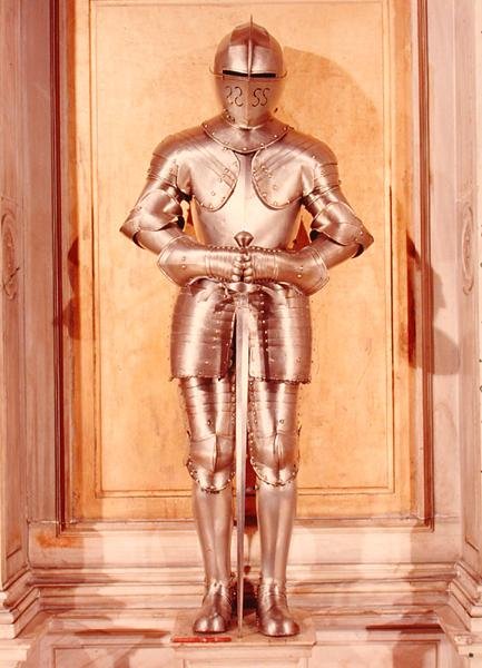 IV. Henrik (1553-1610) páncélja 1600 körül (vas) alkotó: Italian School