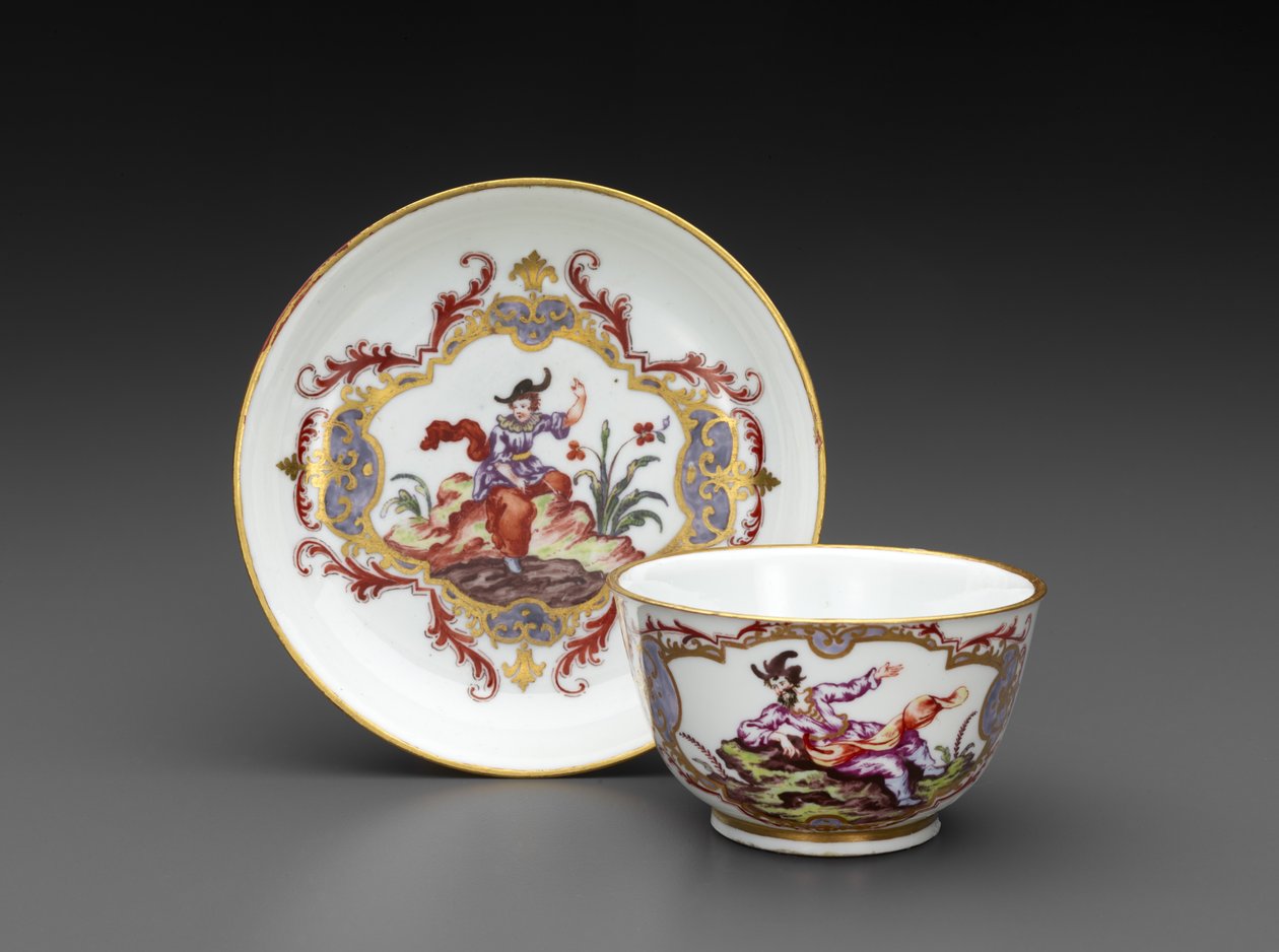 Teástál és csészealj, 1755 körül (lágypaszta porcelán) alkotó: Italian School