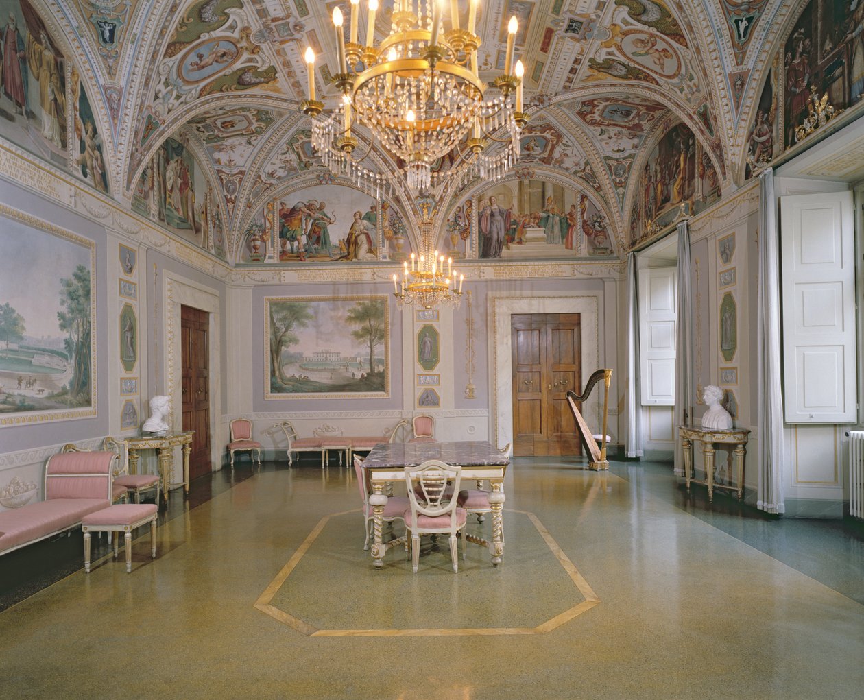 Az Audience Room, Matteo Rosselli (1578-1650) 1623-ban festett freskói alkotó: Italian School