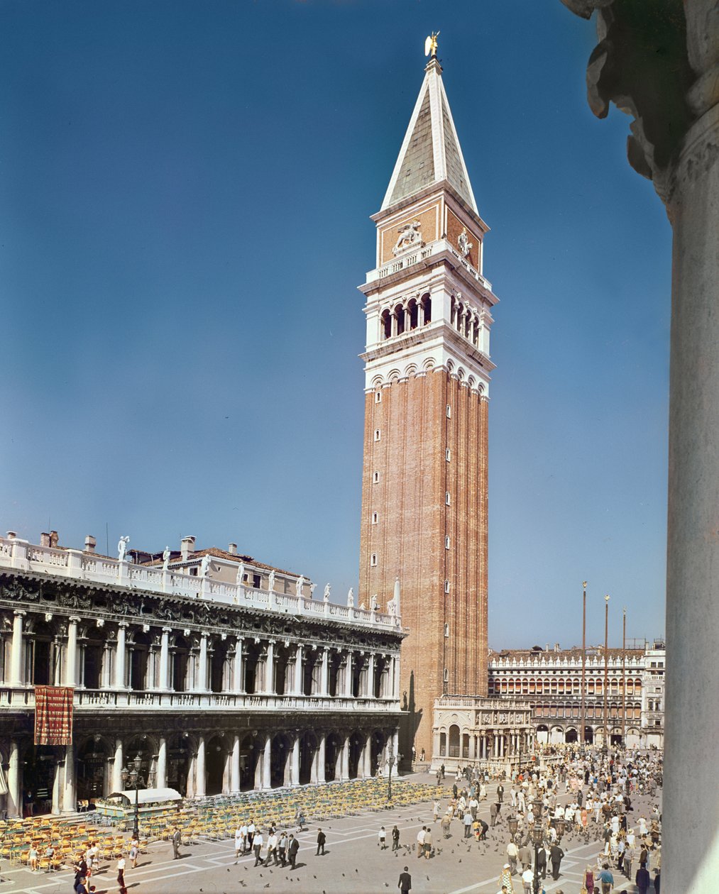 A Libreria Sansoviniana és a campanile alkotó: Italian School