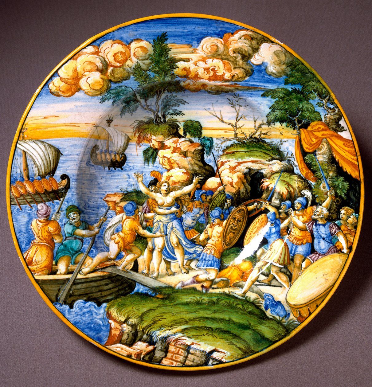Trójai háború: Helene elrablása. Az olaszországi Urbino-ban gyártott kerámialap. 1550 Firenze környékén, Museo Nazionale del Bargello – Trójai háború: Helen elrablása. Kerámia lemez az olaszországi Urbino cégtől. 1550 körül. Bargello Nemzeti Múzeum, Firenz alkotó: Italian School