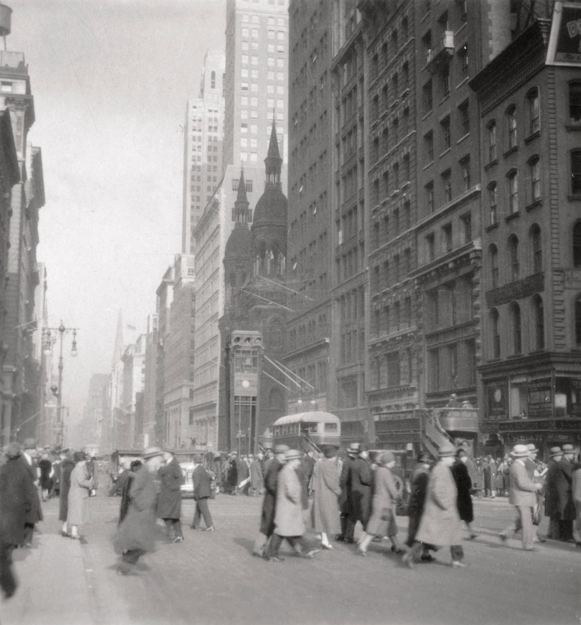 5th Avenue, New York City, USA, XX. század alkotó: J. Dearden Holmes