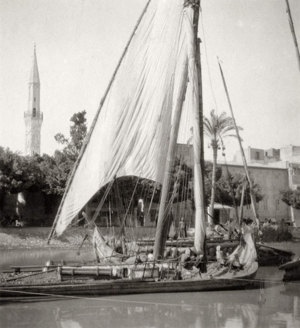 A Mahmoudiya-csatornán, Alexandria, Egyiptom, XX. század alkotó: J. Dearden Holmes