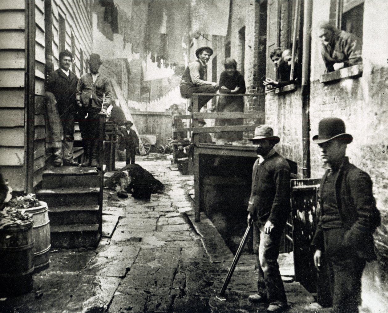 Kilátás a Little Italy-ra, Mulberry Street, New York, USA, 1890 körül alkotó: Jacob August Riis