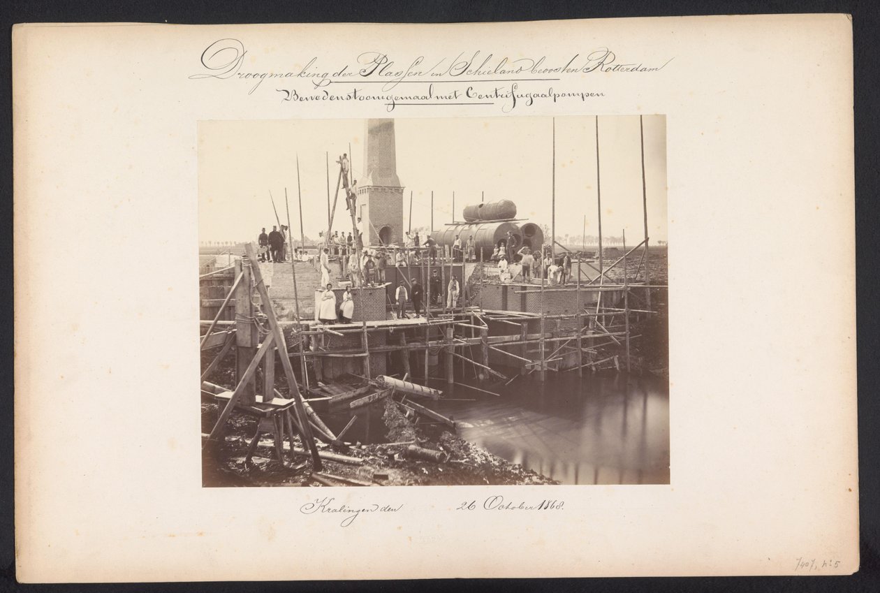Gőzszivattyúállomás centrifugálszivattyúkkal / Kralingen den 1868. október 26. (cím a tárgyon) A tavak helyreállítása Schielandban Rotterdamtól keletre (a sorozat címe a tárgyon) alkotó: Jacobus van Gorkom jr.