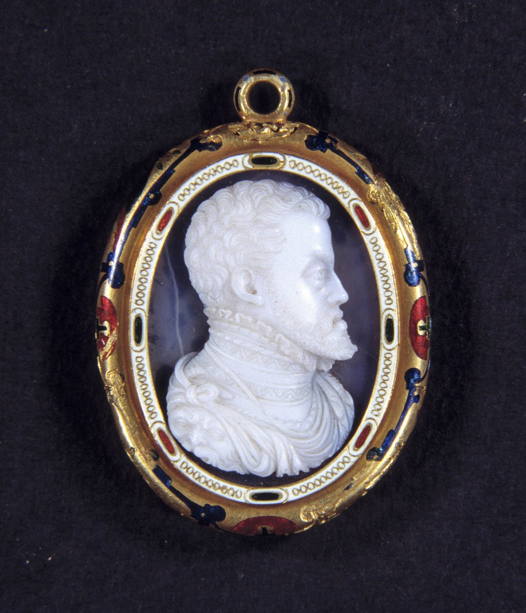 Fülöp spanyol király (1527-1598) portréja. Medallion kalcedonban alkotó: Jacopo Nizzola da Trezzo